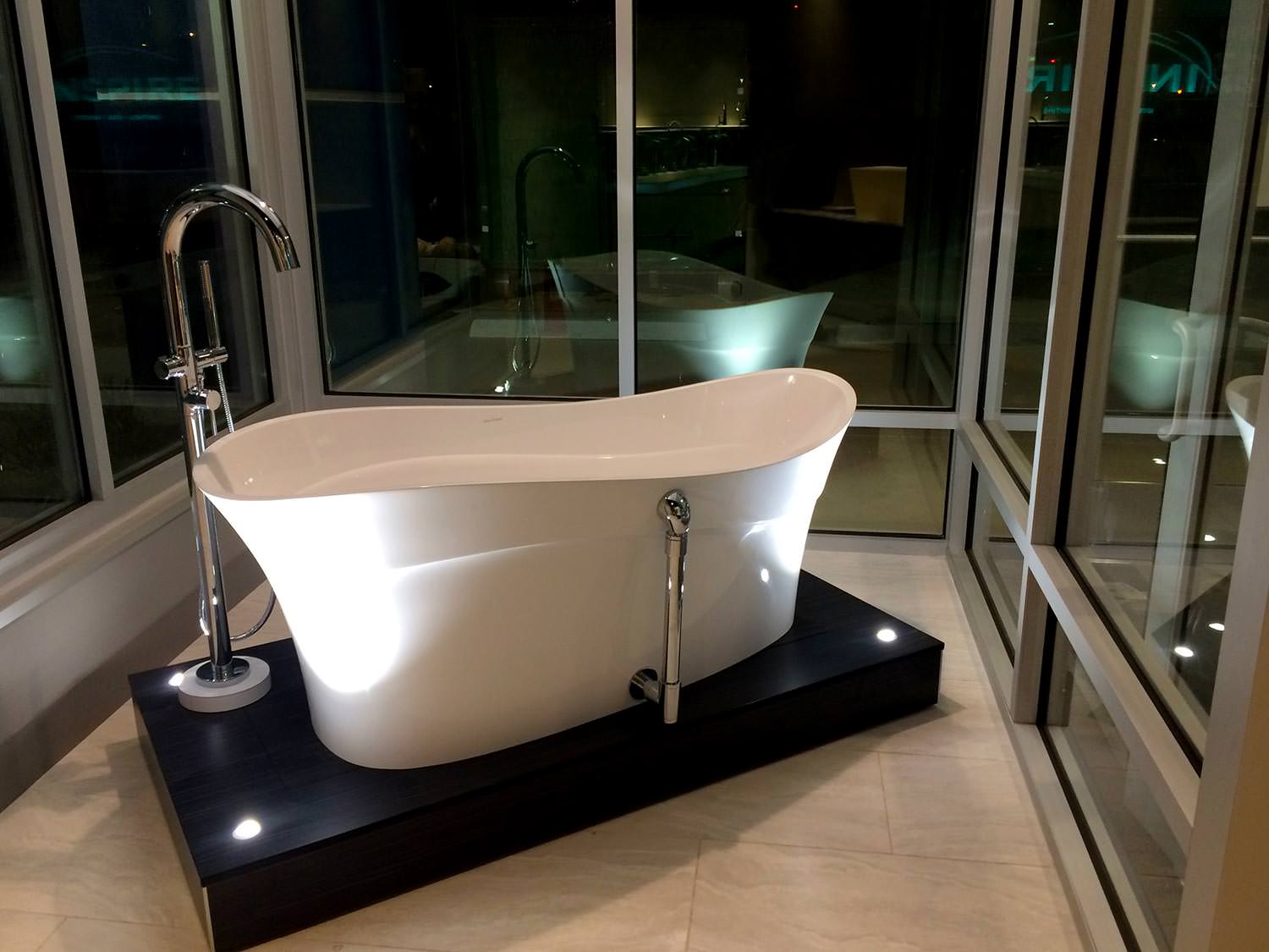 Western Nevada Supply Bath Tub Window Display